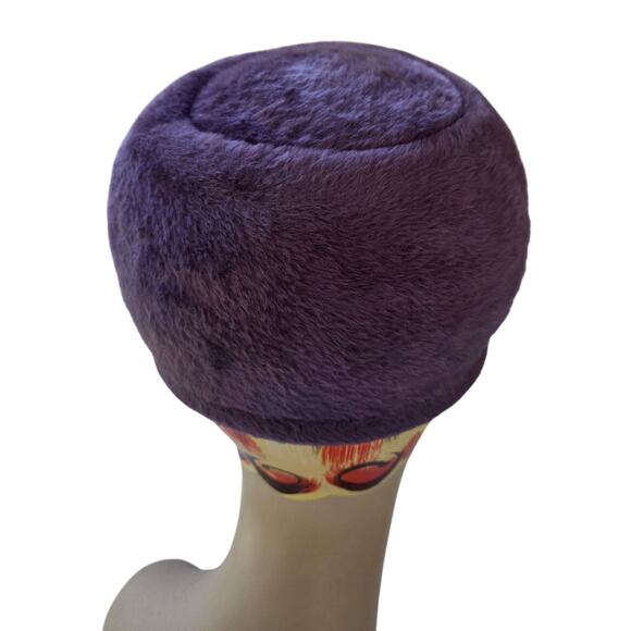 1960s Mr D French Room Lavender Fur Felt Hat | Vintage Rhinestone Pillbox - Picture 8 of 12